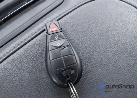 2015 Ram 1500 Express z USA, uszkodzony, nr VIN 1C6RR7KT4FS648667